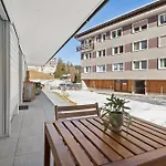 Alpen I I I Modern I Parkplatz Arosa
